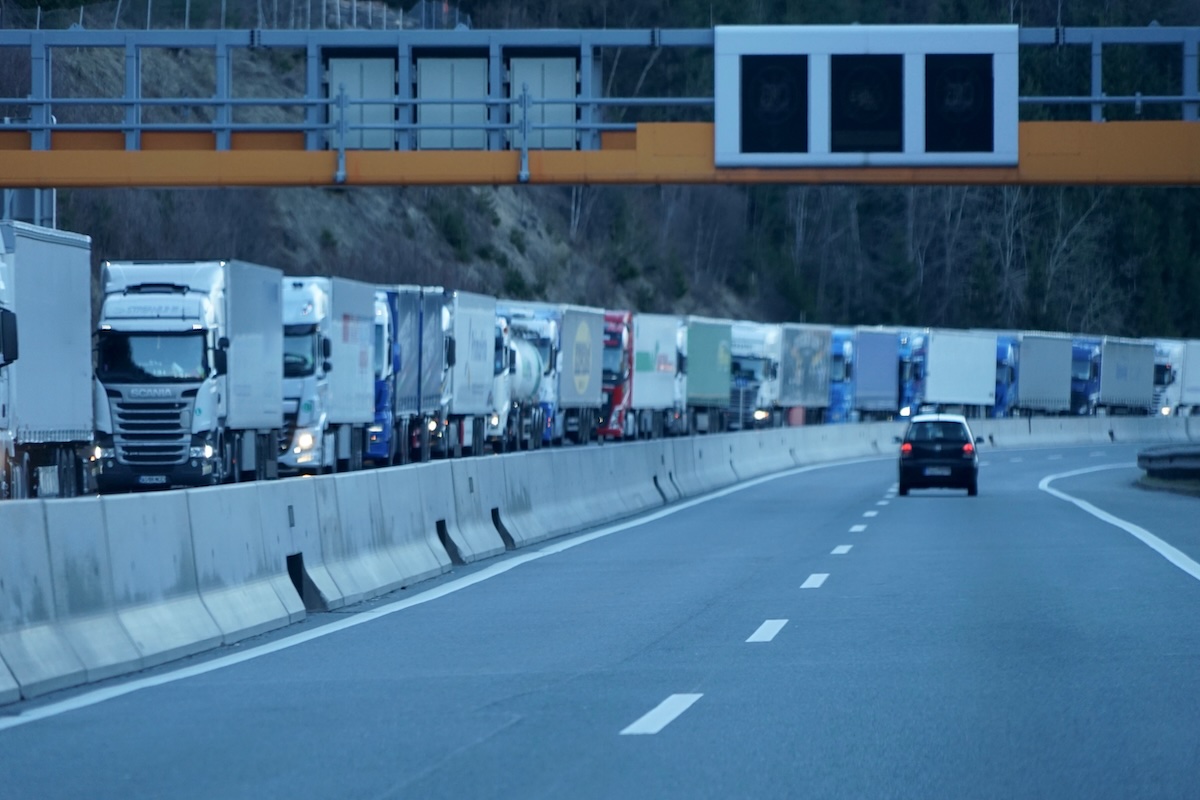 Dosaggio Tir al Brennero: pubblicato il calendario del primo trimestre 2026 sull’A12 