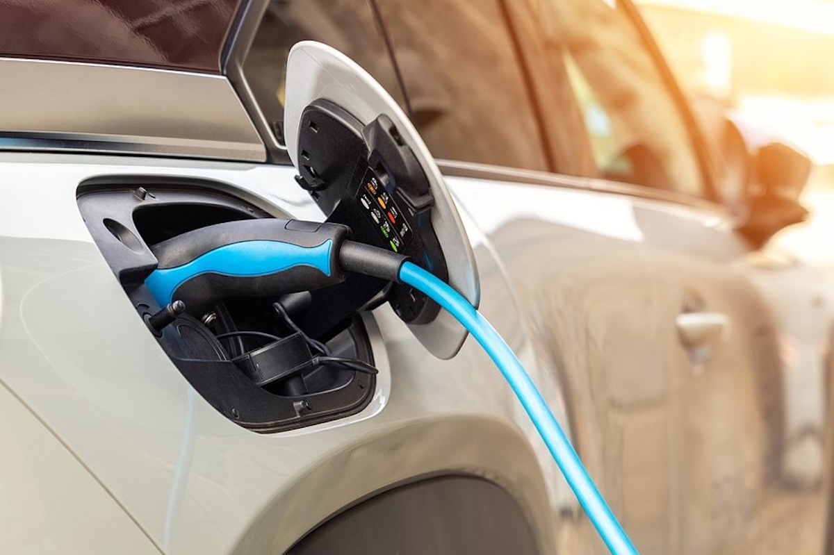DKV Mobility amplia la rete di ricarica nel Regno Unito grazie alla partnership con Fuuse