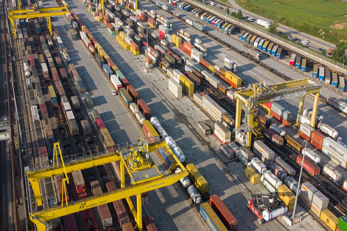 Interporti, via libera dal Senato alla legge quadro: passo decisivo per efficientare il sistema