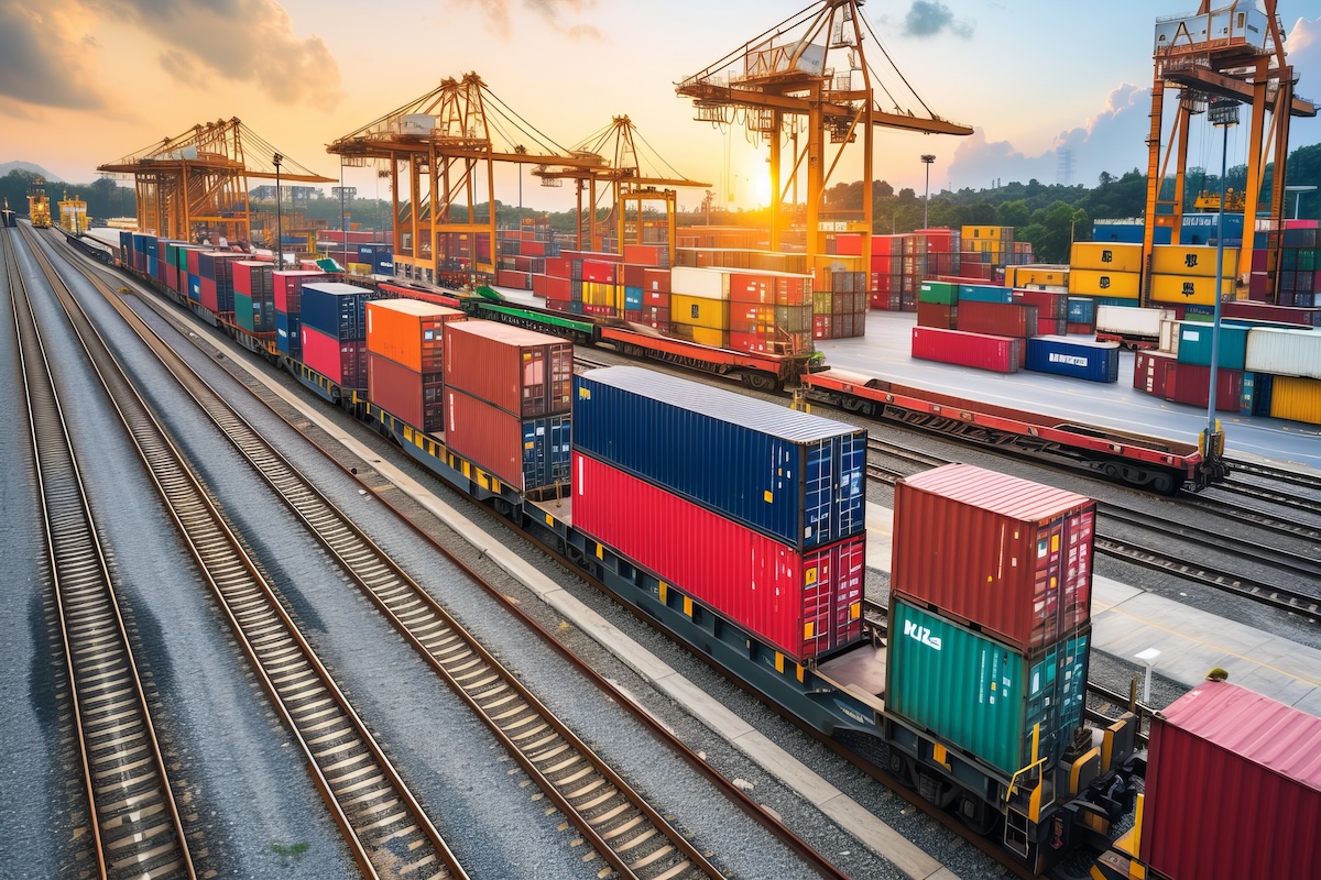 Logistica tra crisi globali e nuove opportunità: l’Italia al centro dei flussi mediterranei